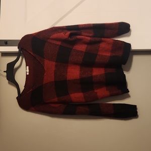 Maurices sweater
